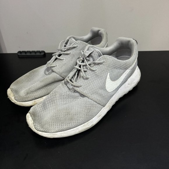 Nike Roshe One Men's Shoes  Wolf Grey/White - Size 10.5 - Picture 3 of 5